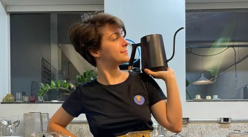 🎤🍷☕ Entrevista: Mari Mesquita conta sua jornada pelo mundo do café, cachaça e vermute